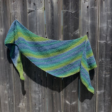 Load image into Gallery viewer, Beginner Friendly Striped Shawl