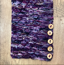 Load image into Gallery viewer, Phase Scarf Pattern