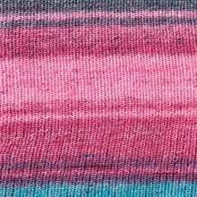 Load image into Gallery viewer, Beginner Friendly Striped Shawl